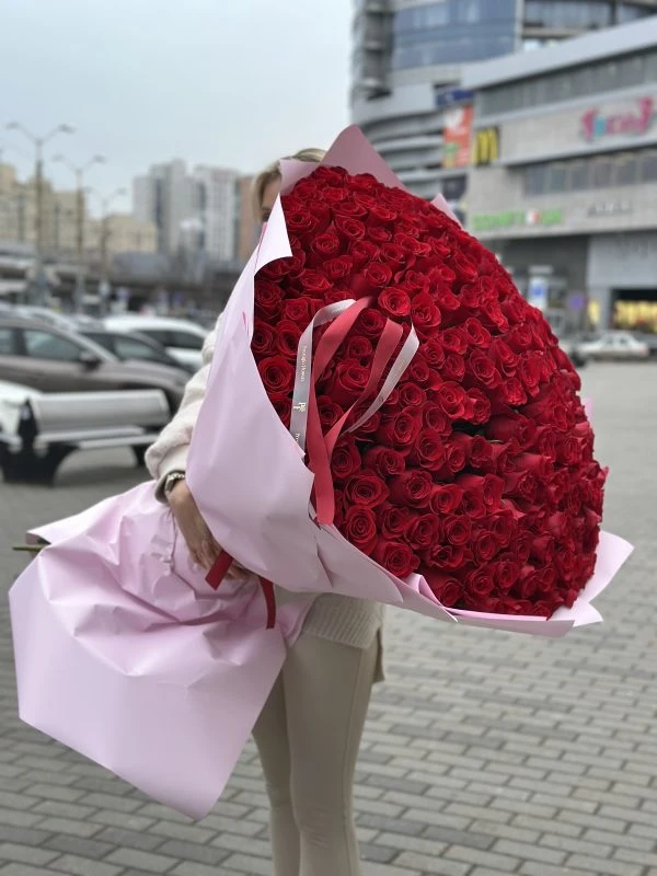 Кур'єрська доставка квітів