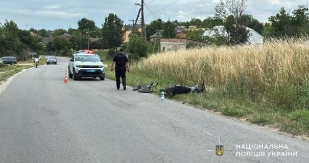 На Львівщині зіткнулися мотоцикл і велосипед: травмовано 11-річного хлопчика