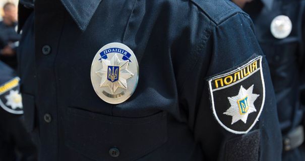 Львівський жах: Перехожий з ножем напав на чоловіка серед білого дня.