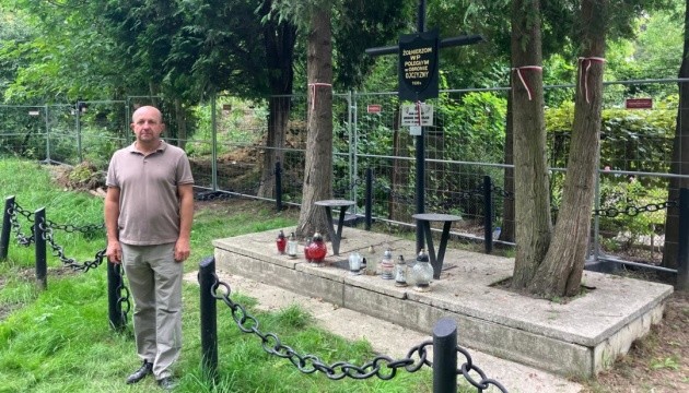 Львів: Пошуковець про хід ексгумації вояків Війська польського