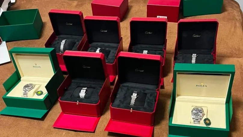 Львів’янка на кордоні: Rolex і Cartier на 4,1 мільйона гривень.