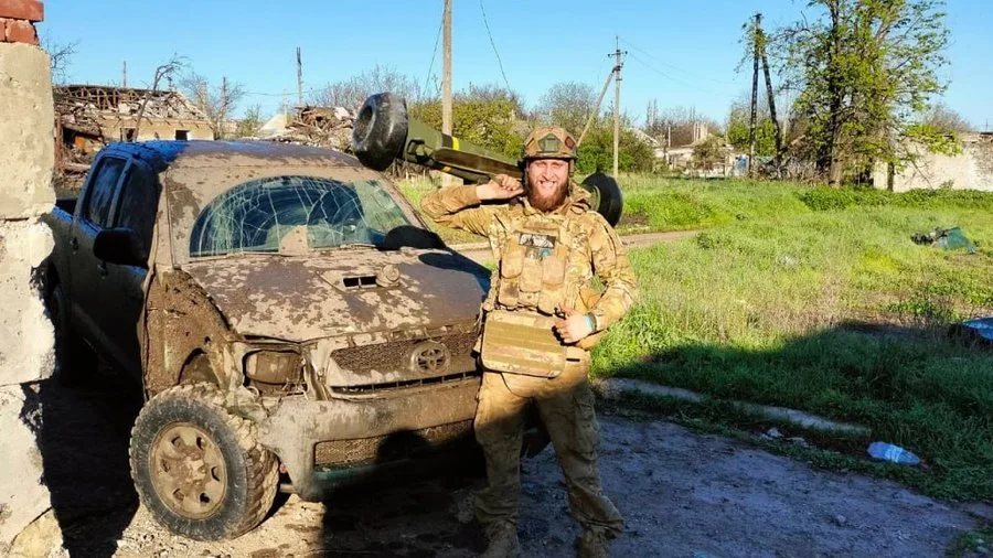 З вогню на українську: ветеран після поранення відкинув російську.